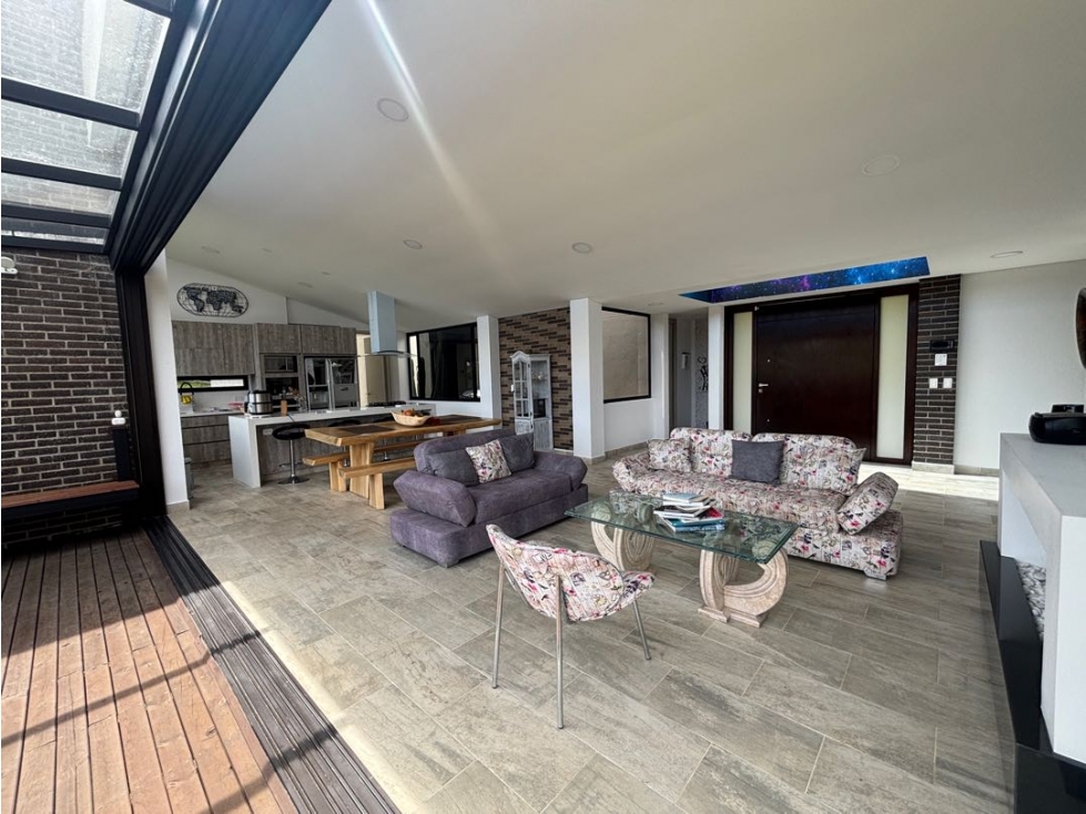 Venta casa campestre en unidad cerrada con lote amplio vista al bosque — foto 5