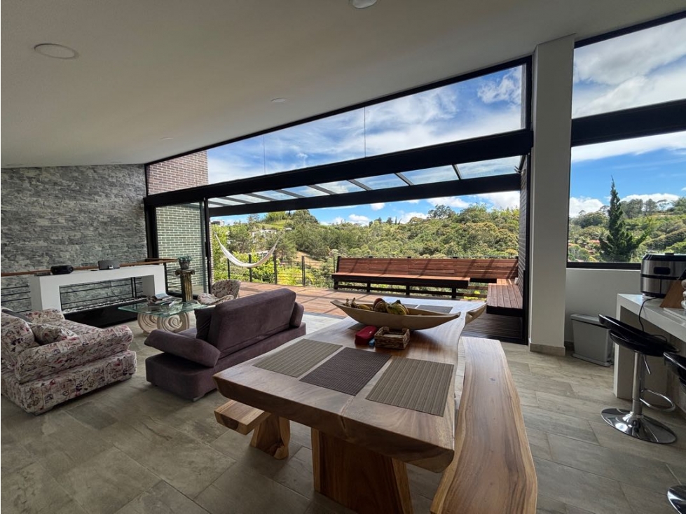 Venta casa campestre en unidad cerrada con lote amplio vista al bosque — foto 6