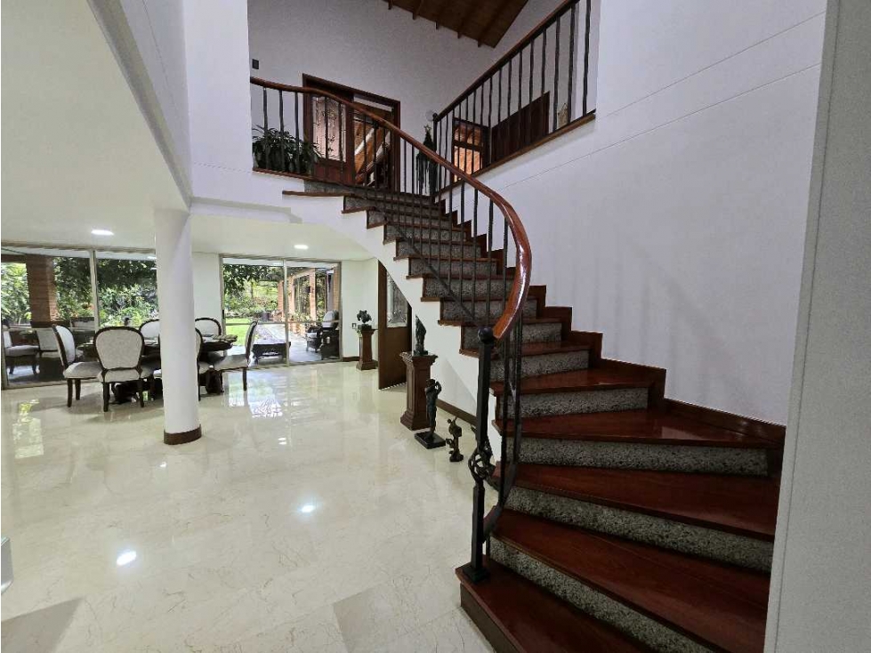 Venta casa campestre Loma del Chocho Unidad exclusiva Envigado — foto 2
