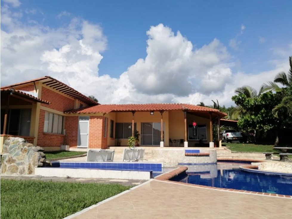 EN VENTA CASA CAMPESTRE SECTOR CERRITOS PEREIRA