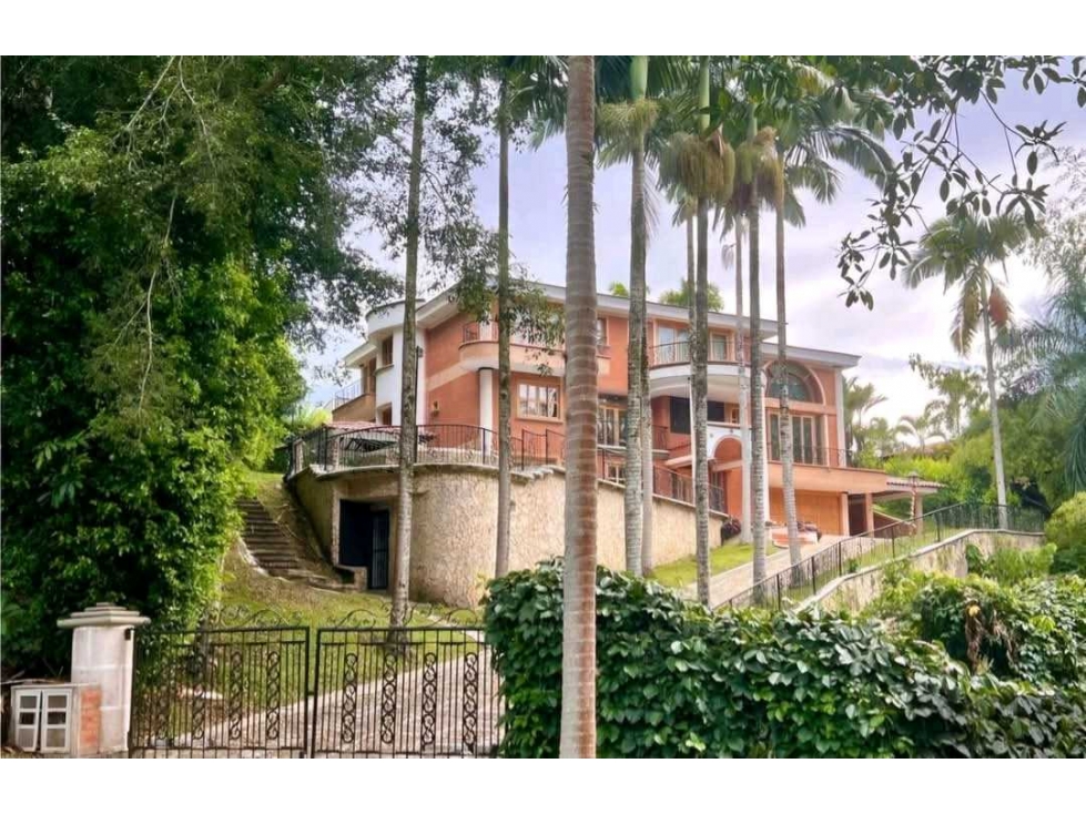 VENTA CASA CAMPESTRE TIPO MANSION - CERRITOS