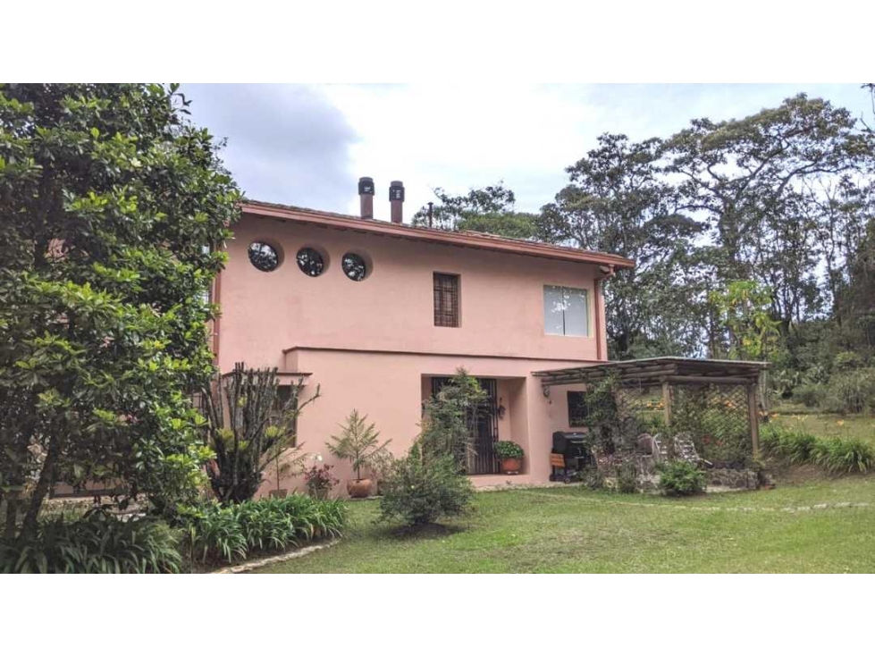 Venta, casa campestre Vereda el plan Santa Elena, 9.260 mt2 de lote! - 1