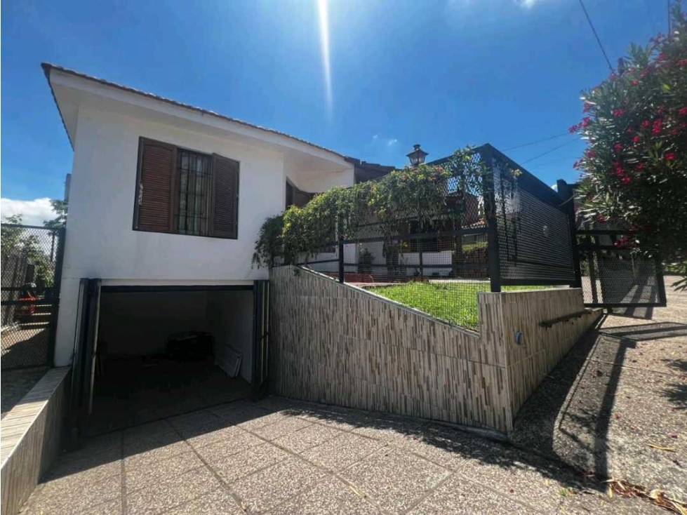 VENTA CASA CARLOS PAZ + QUINCHO + PILETA gas natural