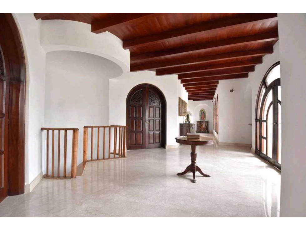 VENTA LUJOSA CASA UBICADA EN CAUJARAL — foto 2