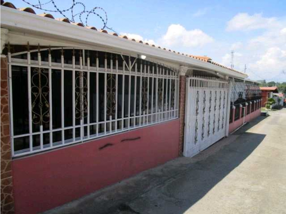 VENTA CASA CHALET LA CHORRERA NEGOCIABLE - 3