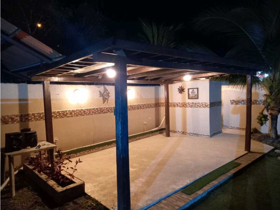 VENTA CASA CHEPO 400MTS DE LA CARRETERA EN PANAMERICANA - 4