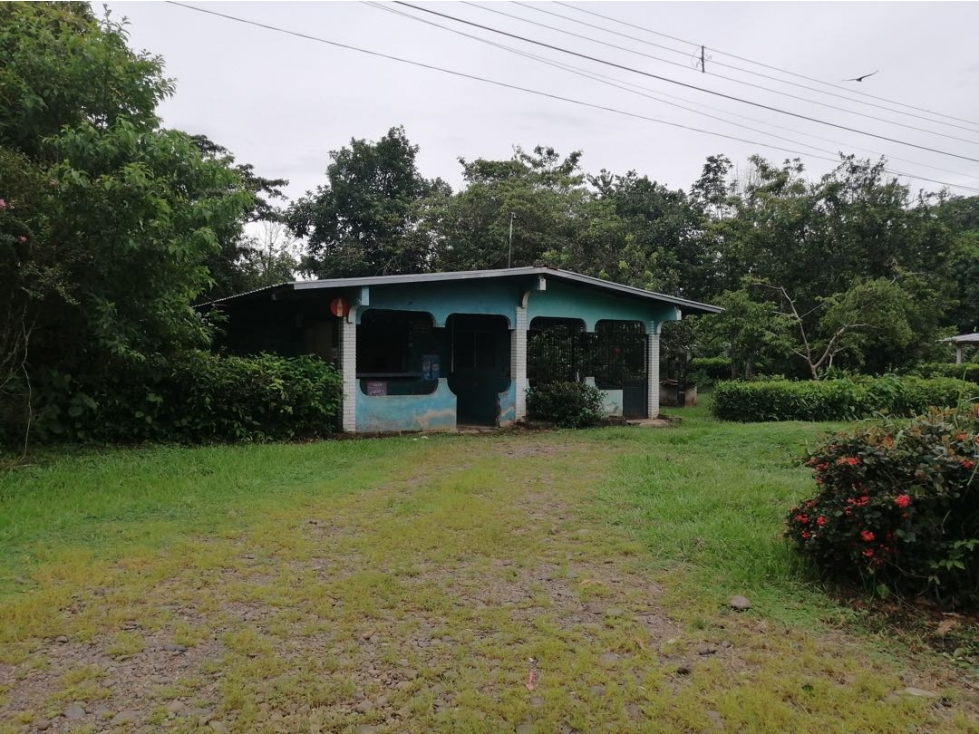 VENTA CASA CHIRIQUI CON 2,892M2 DE TERRENO CV - 4