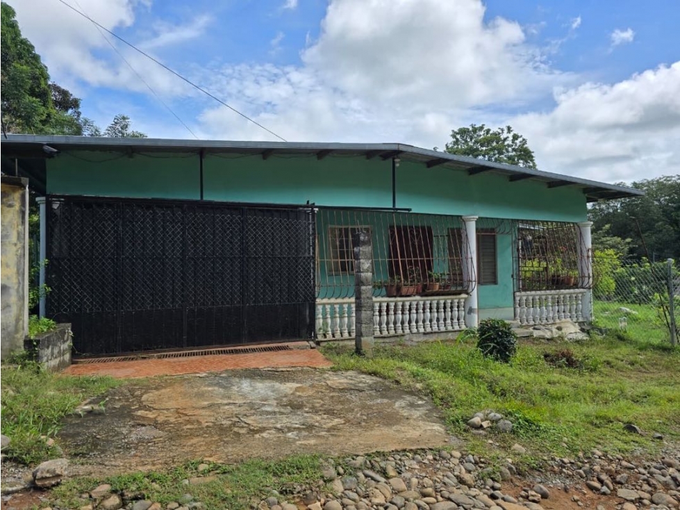 VENTA CASA CHIRIQUI CON 800M2 DE TERRENO 2 HABITACIONES CV - 1
