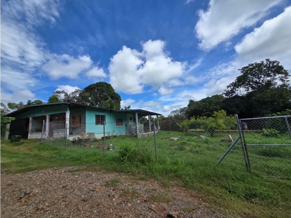 VENTA CASA CHIRIQUI CON 800M2 DE TERRENO 2 HABITACIONES CV - 3