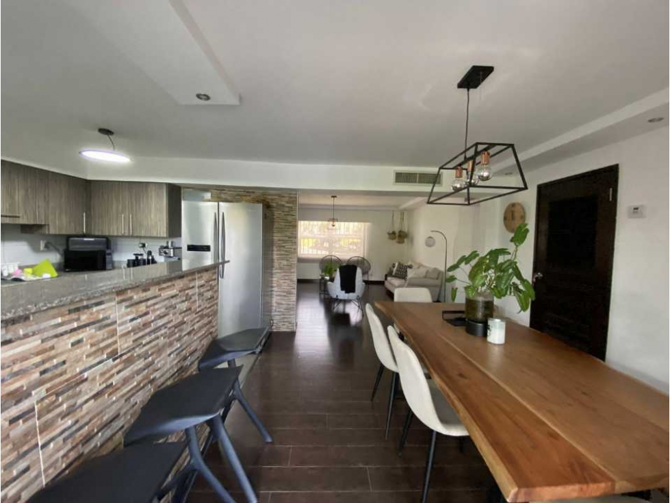 VENTA CASA EN CLAYTON AMPLIA 569M2 CALLE PAPAYA — foto 3