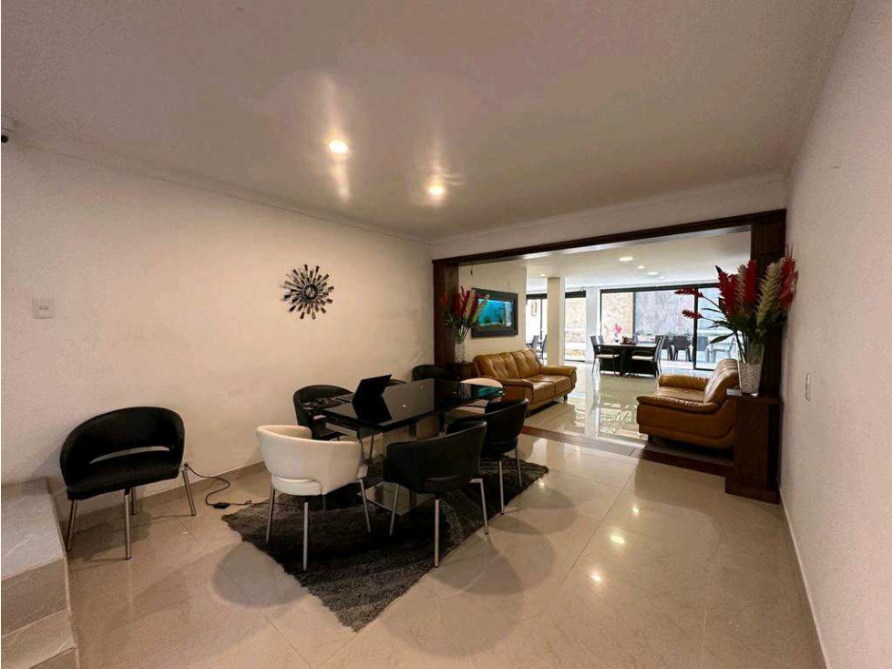 Venta Casa Cola Del Zorro Poblado Medellín