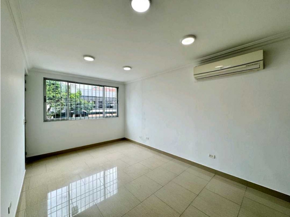 Venta casa comercial en la flora
