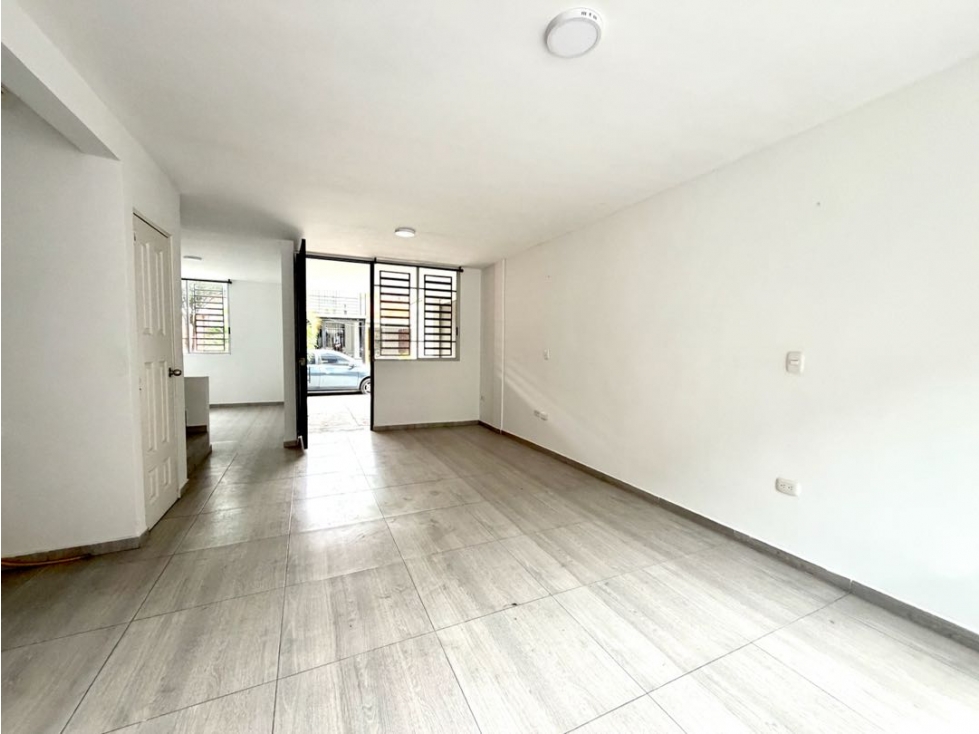 VENTA CASA CON BALCÓN EN LA ITALIA-PALMIRA — foto 3