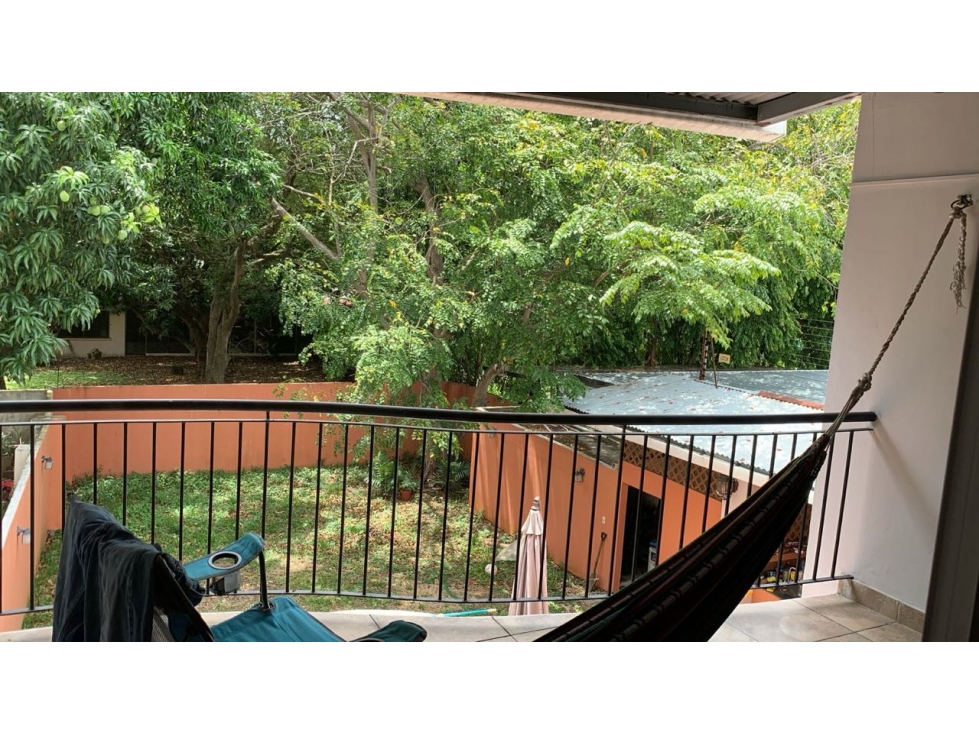 VENTA CASA CON BALCÓN EN TODA LA VIA PRINCIPAL DE SAN FRANCISCO — foto 3