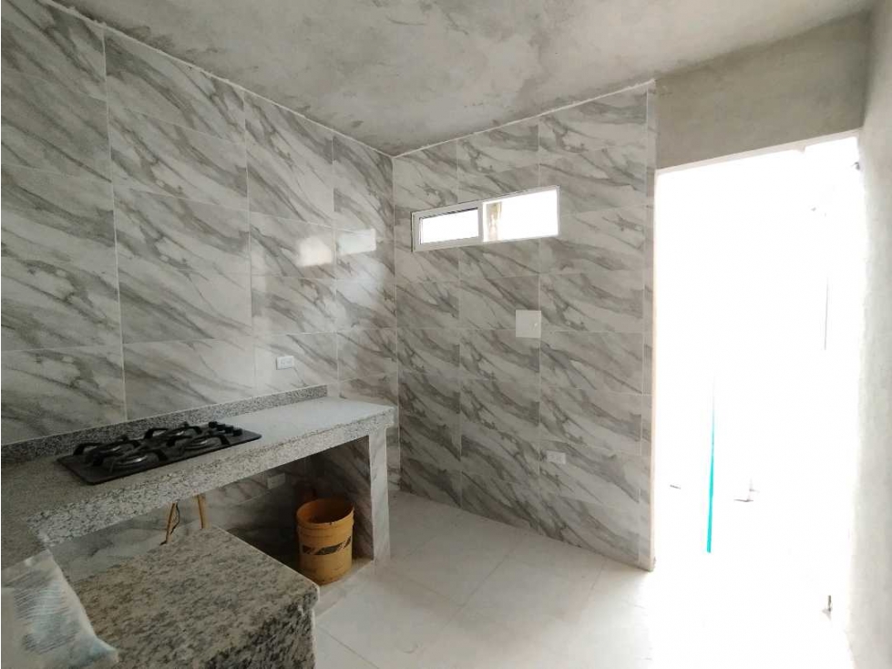 VENTA CASA CON ESTRUCTURA PARA 3 PISOS - URB. LA INDIA - CARTAGENA — foto 5