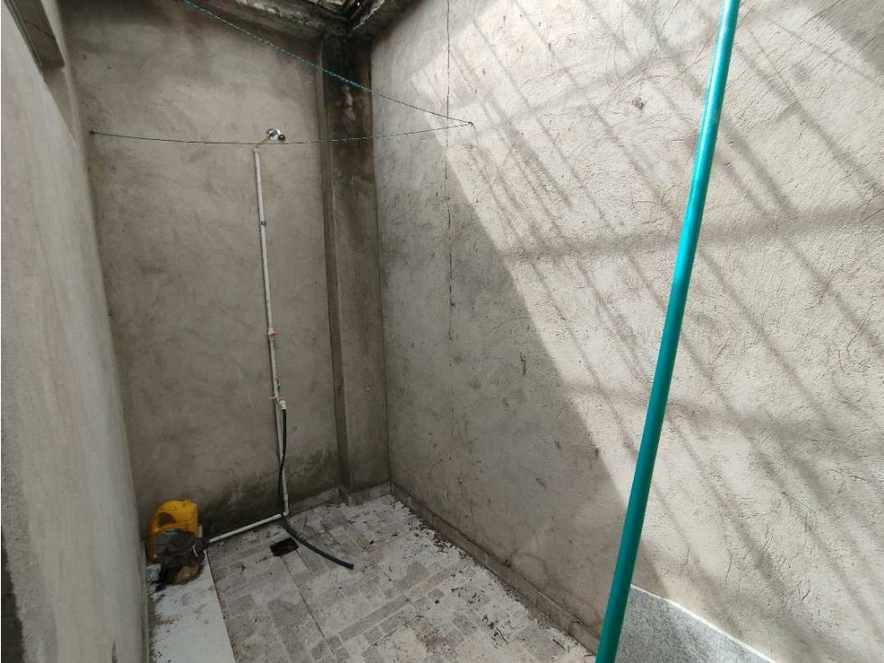 VENTA CASA CON ESTRUCTURA PARA 3 PISOS - URB. LA INDIA - CARTAGENA — foto 6