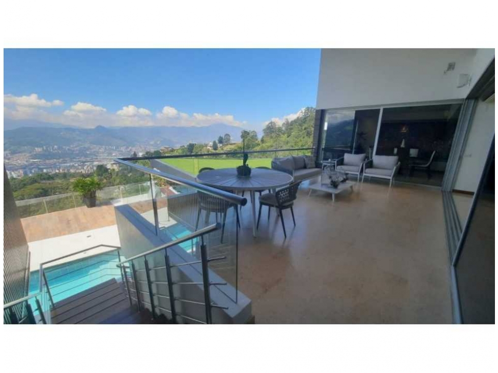 VENTA casa con PISCINA en Las Palmas con hermosa vista a la ciudad. — foto 4