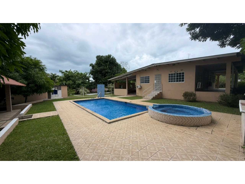 VENTA CASA CON PISCINA SAN CARLOS 1722M2 DE TERRENO PLANO 3RECAMARAS — foto 2