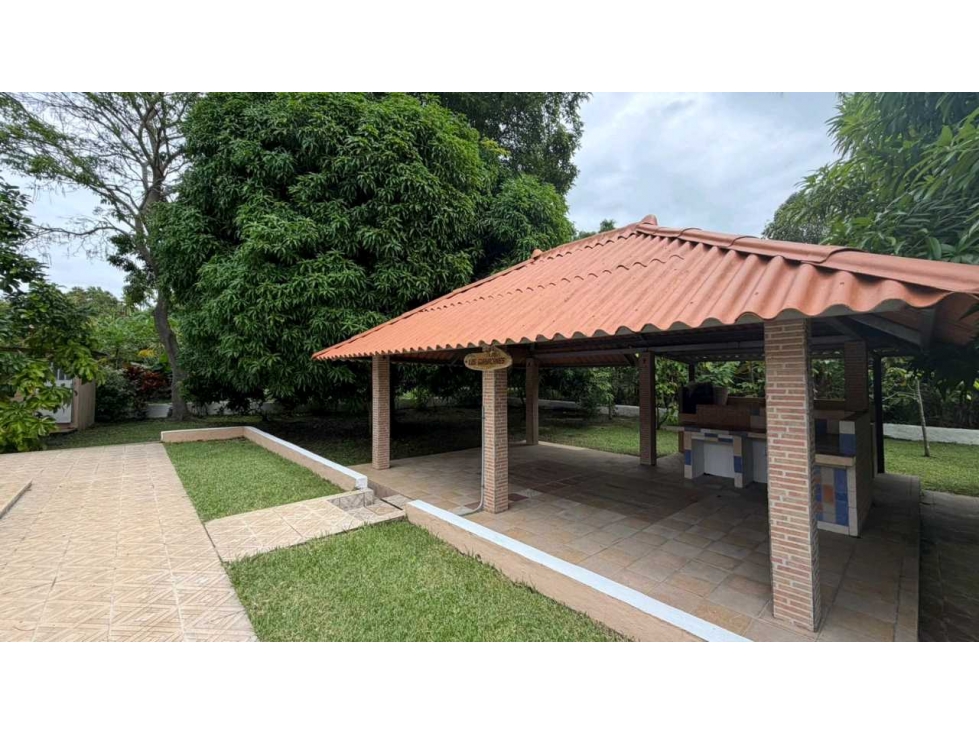 VENTA CASA CON PISCINA SAN CARLOS 1722M2 DE TERRENO PLANO 3RECAMARAS — foto 4