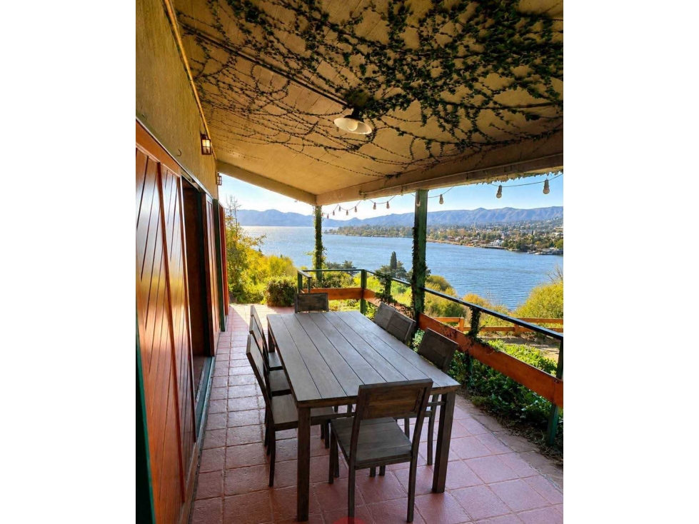 VENTA CASA CON VISTA PANORÁMICA AL LAGO SAN ROQUE Villa Suiza - 4