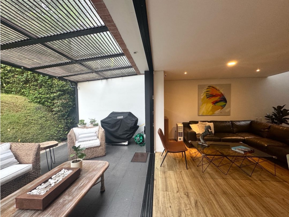 Venta casa con zona verde y jacuzzi. Envigado, Montessori. U. Completa — foto 5