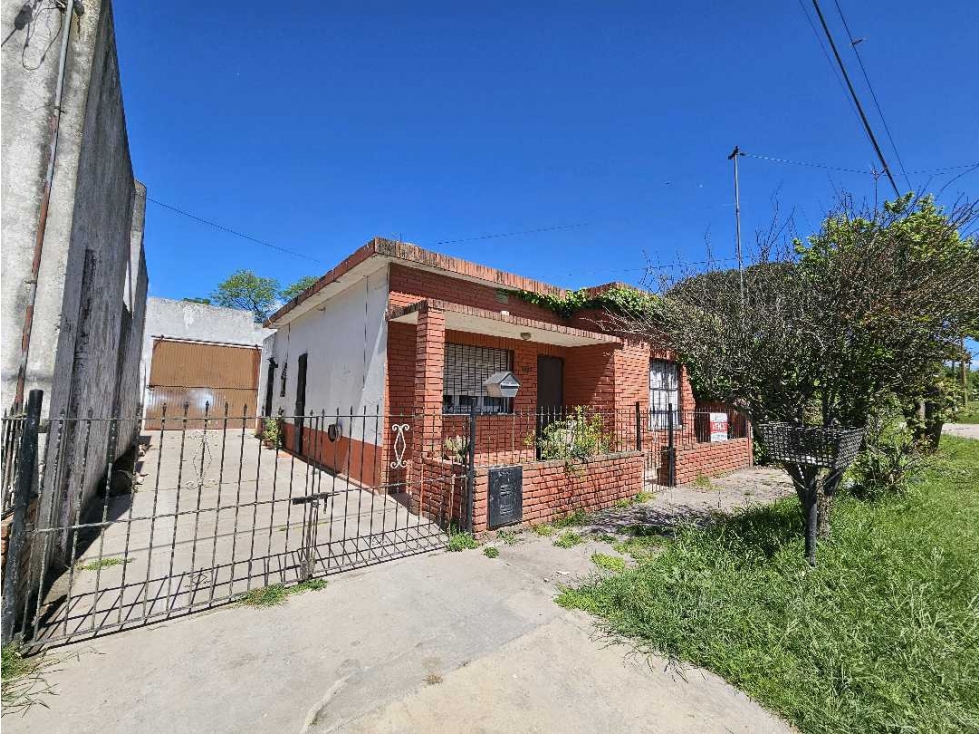 VENTA CASA DE 3 AMB + GALPÓN EN BATÁN - 3