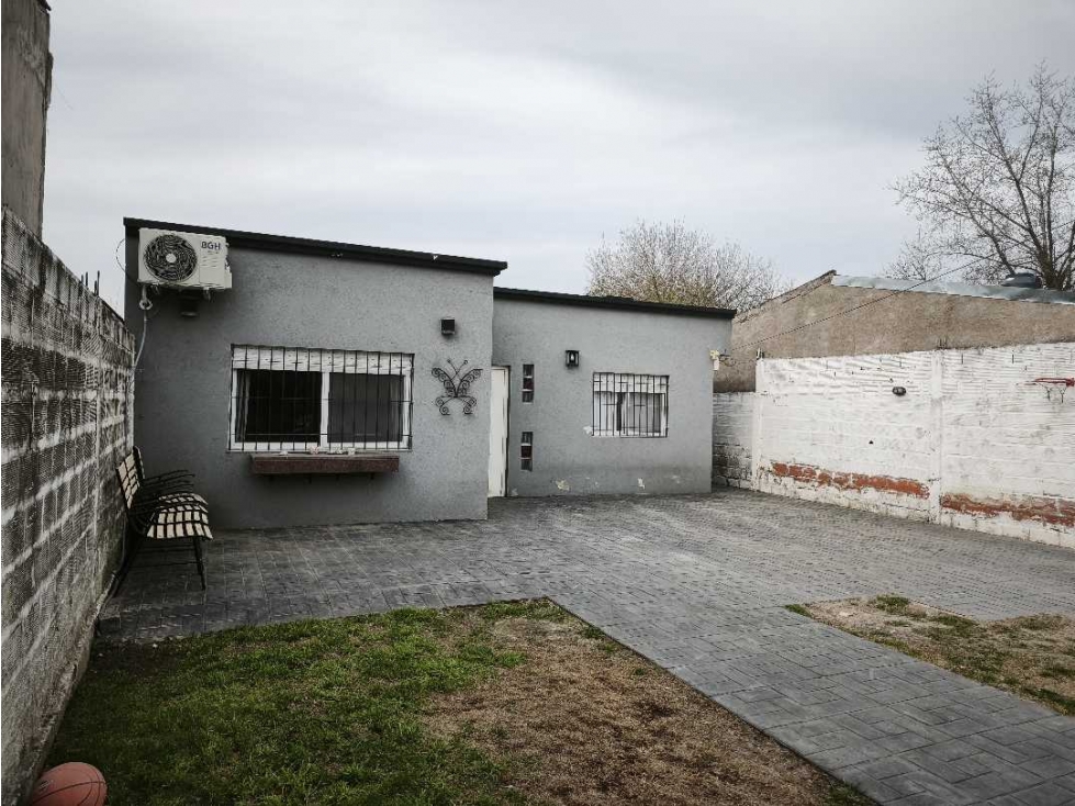 Venta casa de 4 amb - La reja - 2