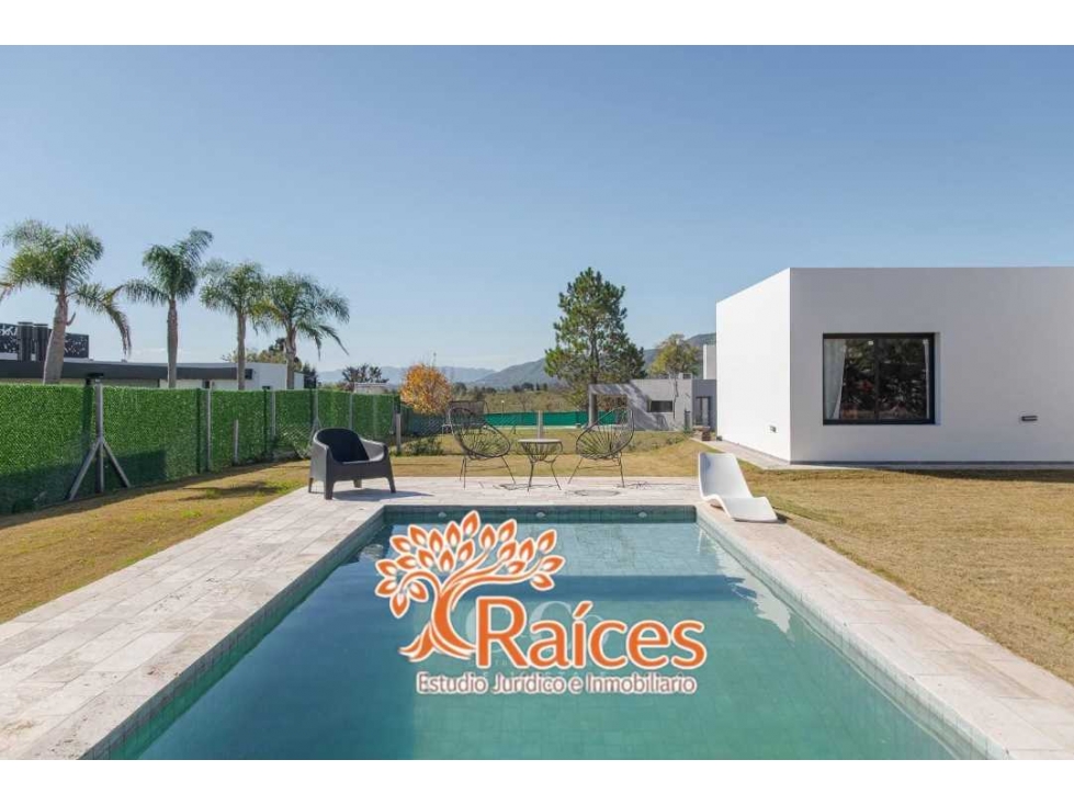 VENTA | CASA DE CATEGORÍA A ESTRENAR Country Carlos Paz Golf