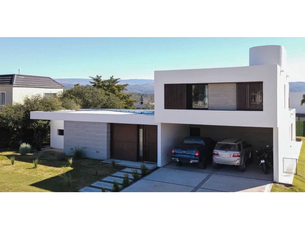 VENTA | CASA DE CATEGORÍA A ESTRENAR Country Carlos Paz Golf — foto 2