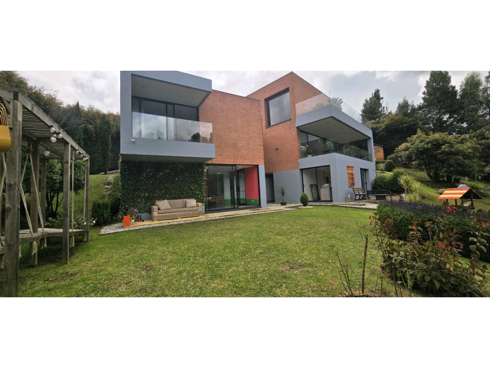 VENTA CASA DE LUJO ALTO DE LAS PALMAS ENVIGADO