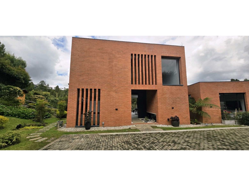 VENTA CASA DE LUJO ALTO DE LAS PALMAS ENVIGADO — foto 4