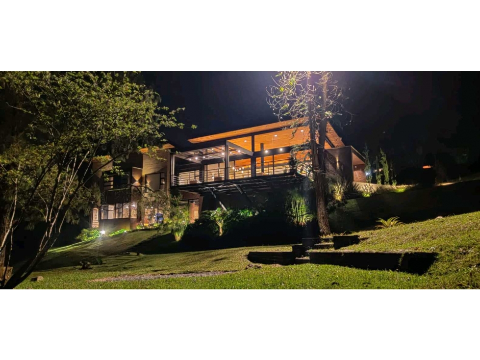 VENTA CASA DE LUJO ALTOS DEL ESCOBERO ENVIGADO EL RETIRO