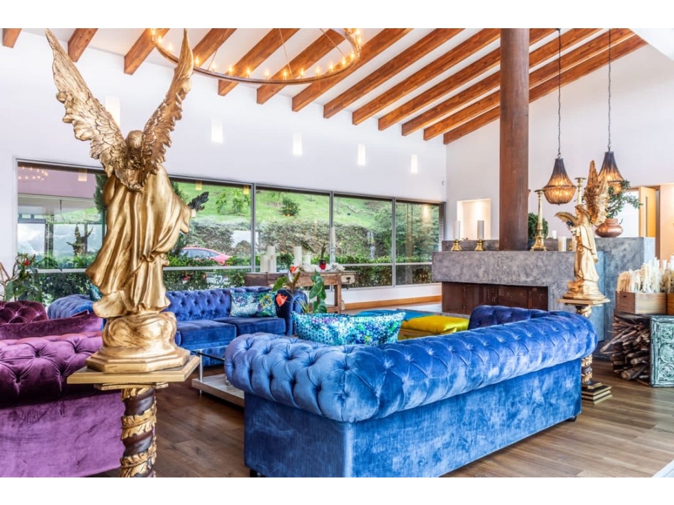 Venta Casa de Lujo En Alto de Palmas – Antioquia