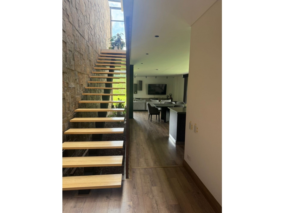 VENTA CASA DE LUJO EN EL ALTO DE LAS PALMAS — foto 5