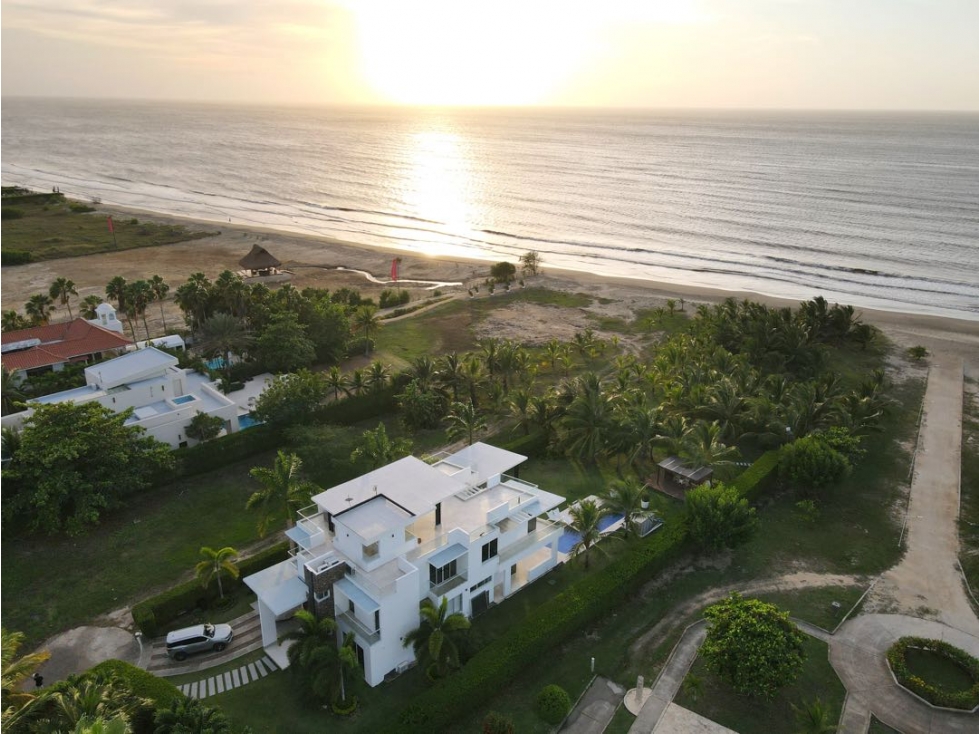 Venta CASA DE PLAYA de LUJO con SALIDA AL MAR en Palma Real Cartagena — foto 2