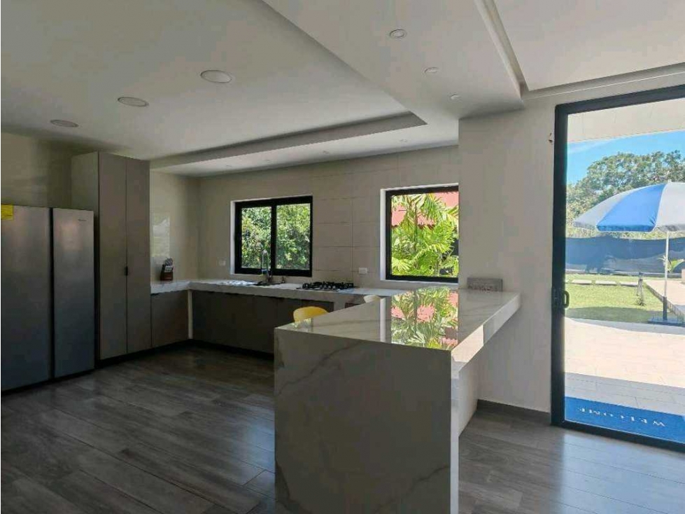 VENTA CASA DE PLAYA EN CORONADO MODERNA CON PISCINA Y JACUZZI — foto 6