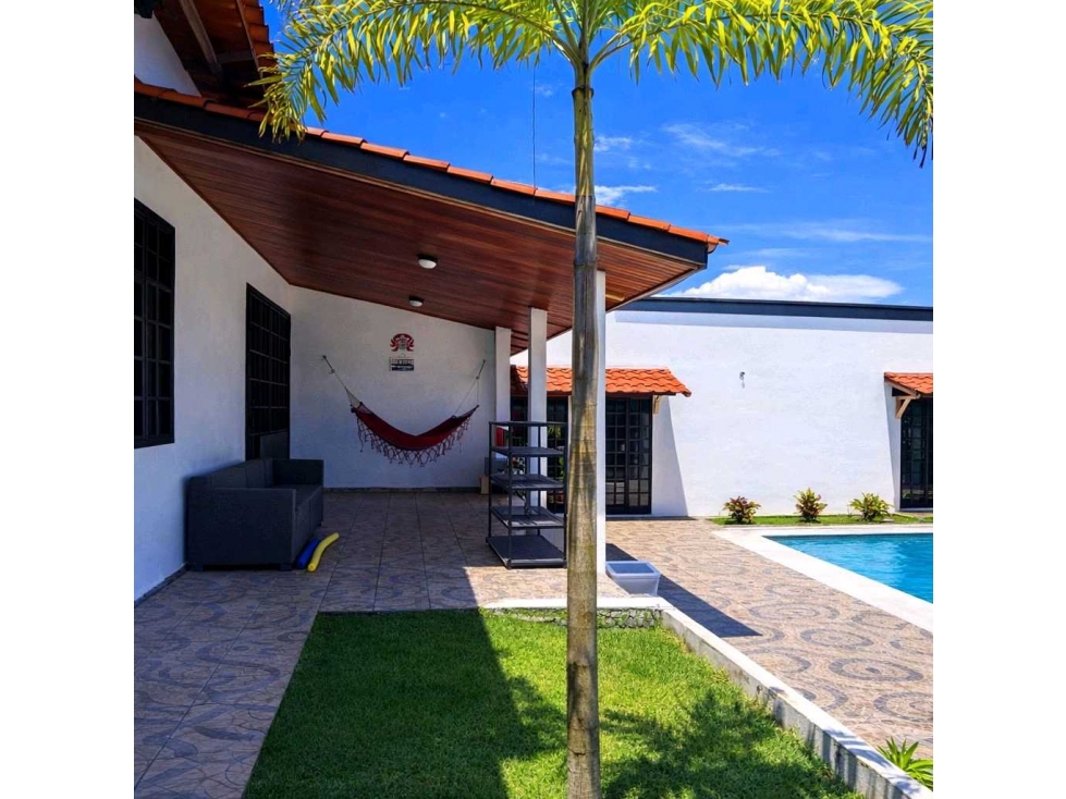 VENTA CASA EN PUNTA BARCO 1002.34M2 CON PISCINA 3R APASOS DE LA PLAYA — foto 3