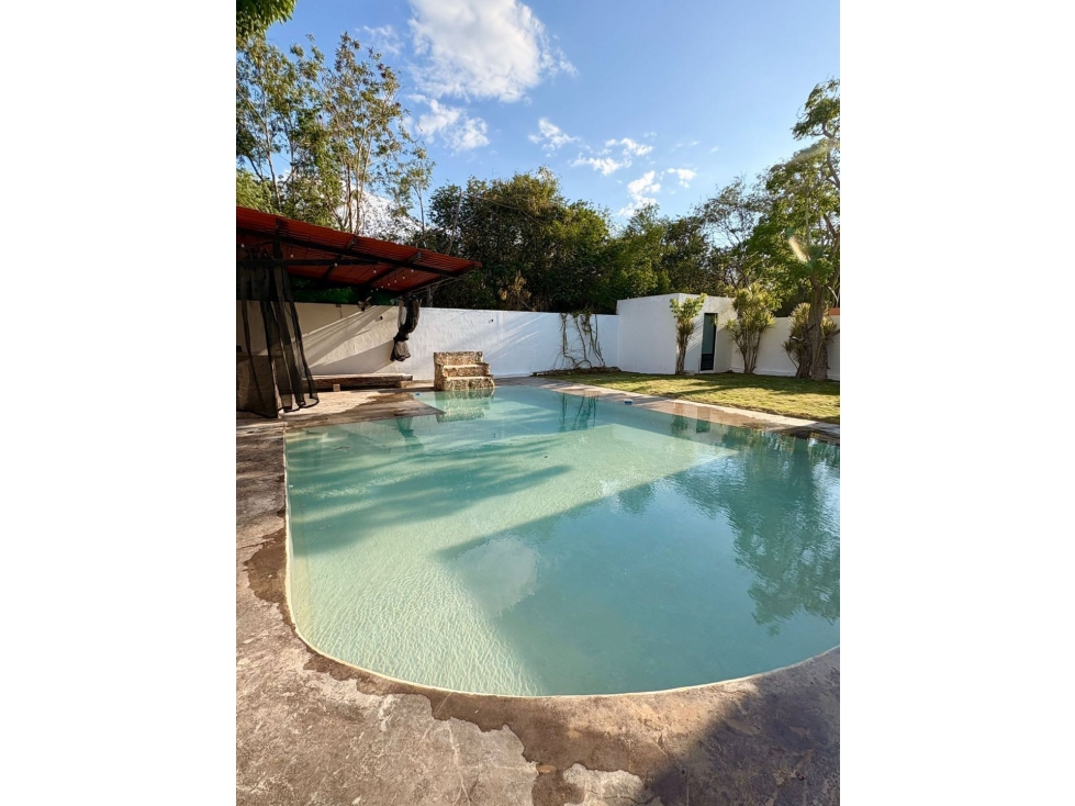 Venta Casa de Un Piso Rejoyada Mérida Yucatán con paneles solares — foto 2