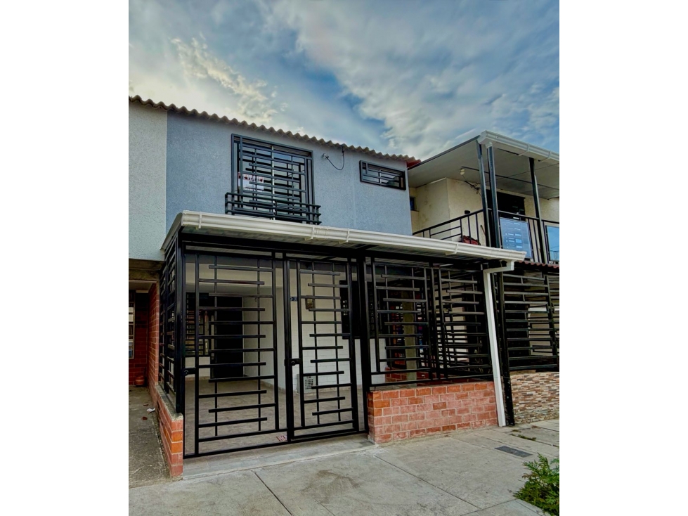 VENTA CASA DOS NIVELES EN LA ITALIA-PALMIRA