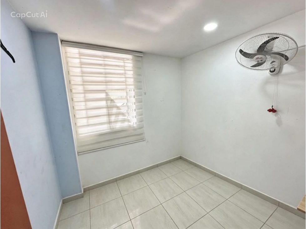 VENTA CASA DOS NIVELES EN CONJUNTO CERRADO SECTOR CISNE JA — foto 4