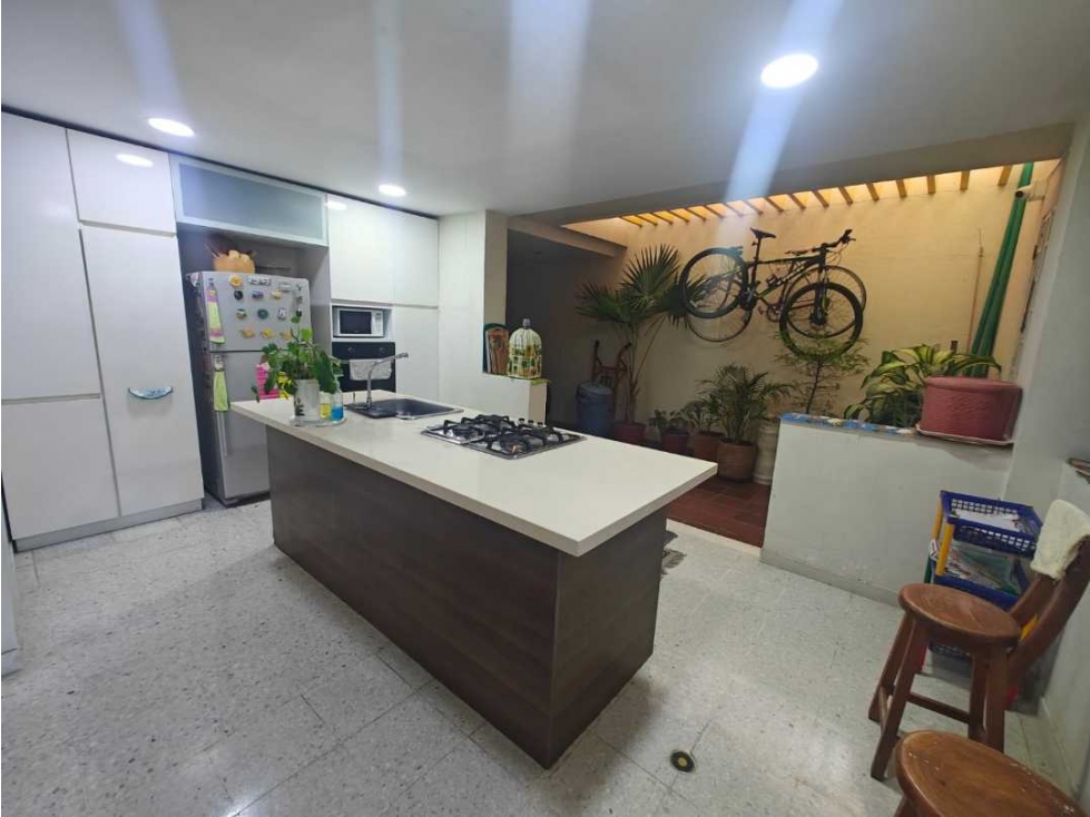 VENTA CASA DOS PISOS BARRIO LA CASTELLANA — foto 3