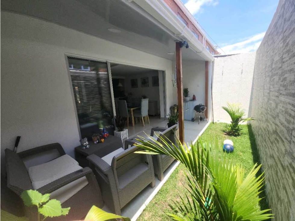 VENTA CASA DOS PISOS CONDOMINO PARAISO DE PANGOLA - JAMUNDI (MBM) — foto 5