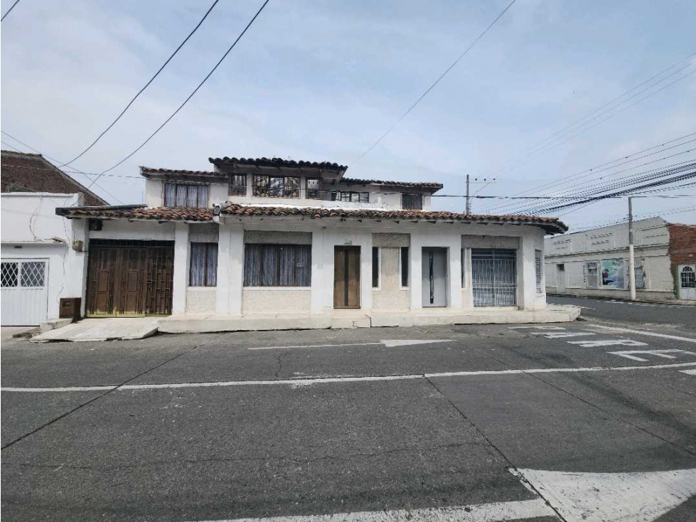 VENTA CASA DOS PISOS ESQUINERA CON LOCAL EL RECREO PALMIRA VALLE (JH)