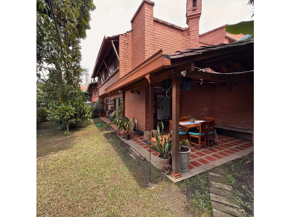 Venta Casa El Poblado La Tomatera