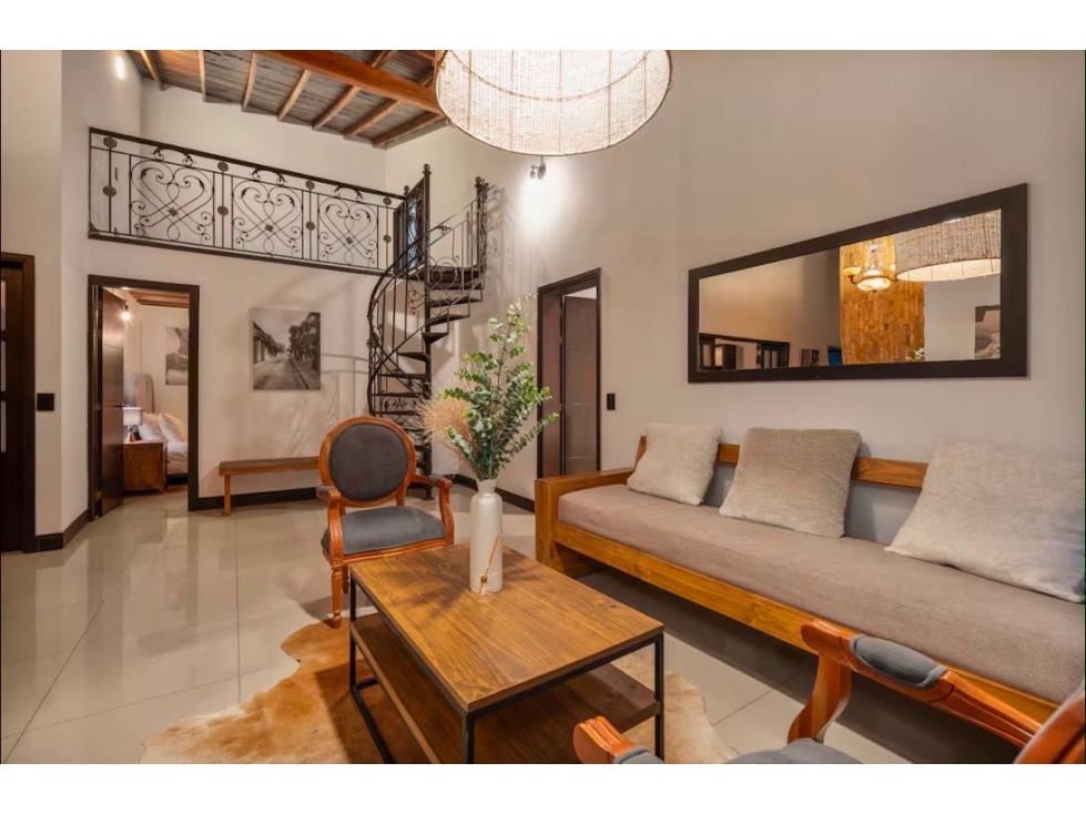 VENTA CASA, EL TESORO, EL POBLADO, MEDELLIN