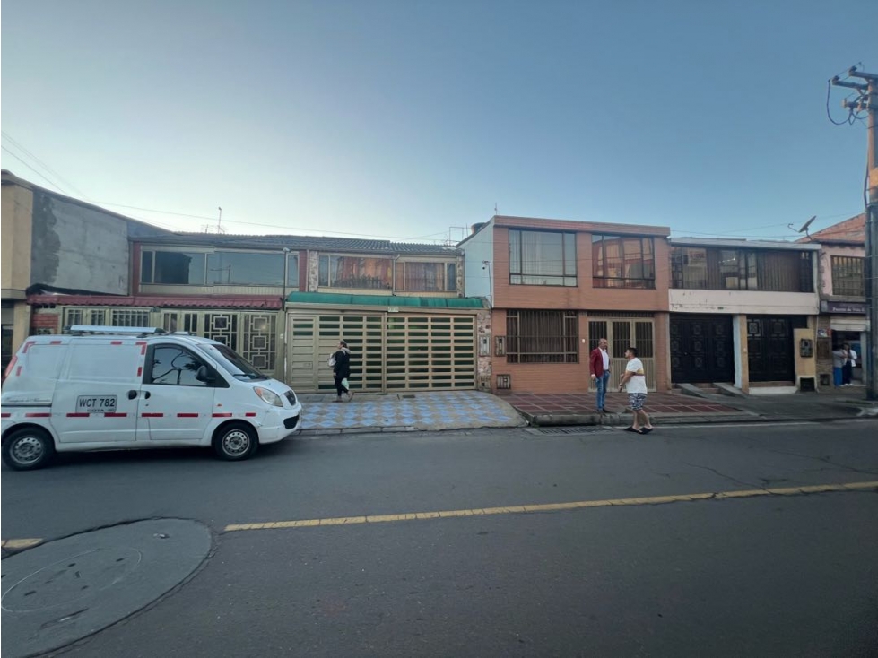 VENTA CASA EN BARRIO CASTILLA BOGOTÁ EXCELENTE UBICACION — foto 5
