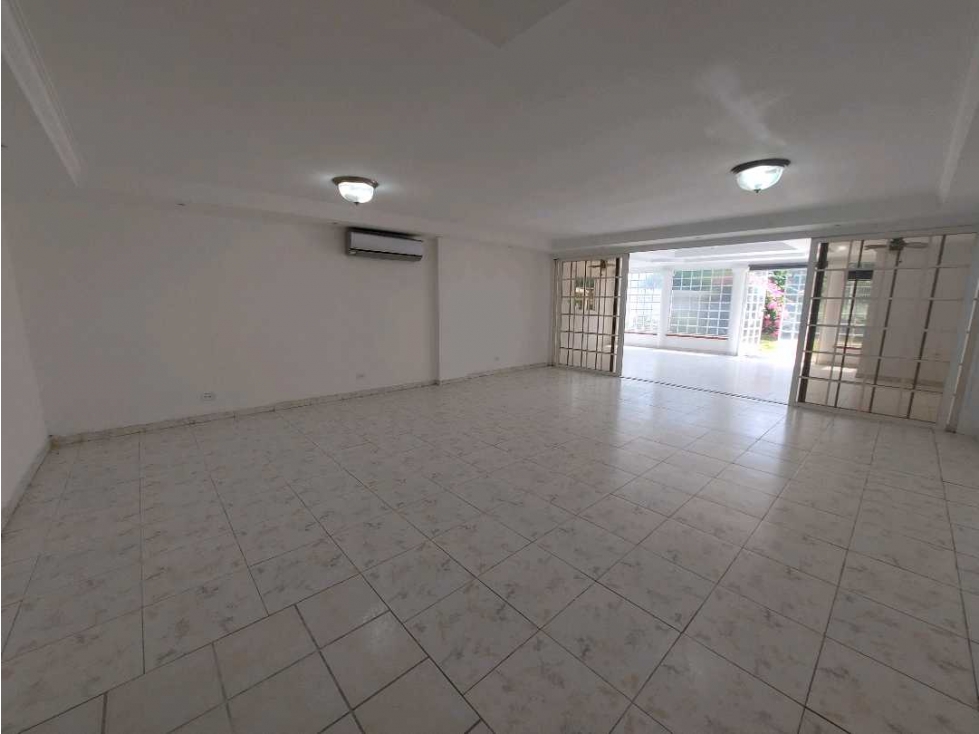 VENTA CASA EN BETANIA CLUB X 370 M2 ¡PRECIO POR DEBAJO DEL AVALUO! RTC — foto 2