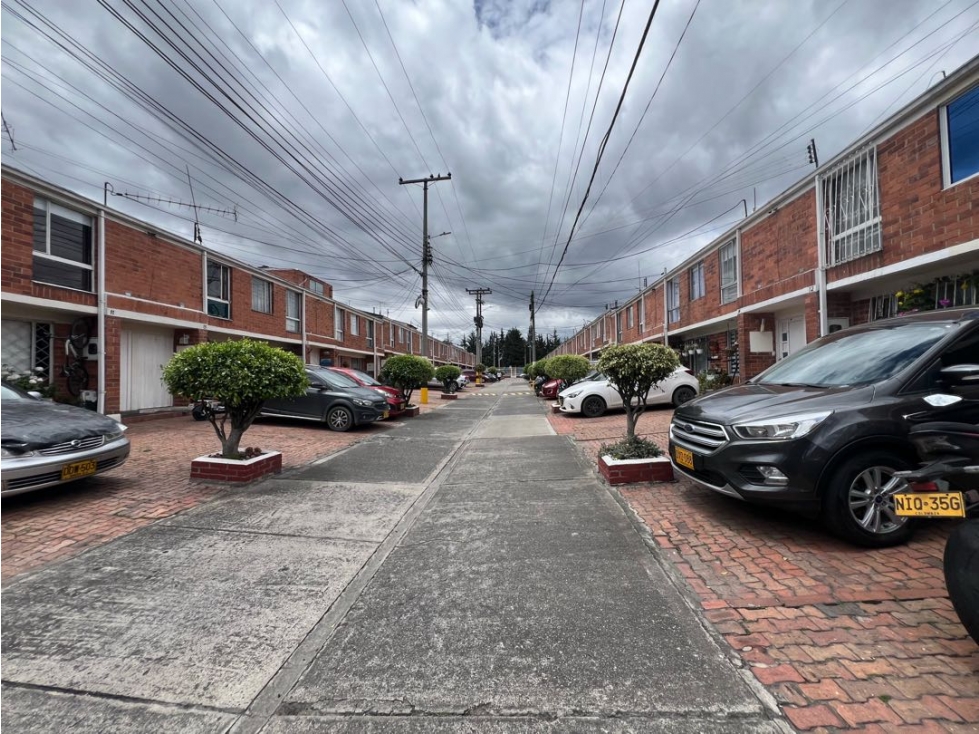 VENTA DE CASA EN CASTILLA CONJUNTO AGRUPACION SEVILLA BOGOTA — foto 2