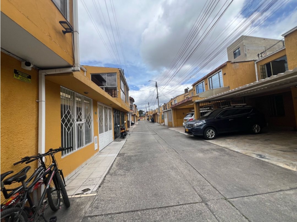 VENTA CASA EN CASTILLA CONJUNTO CERRADO RINCON DE LOS ANGELES BOGOTA — foto 5