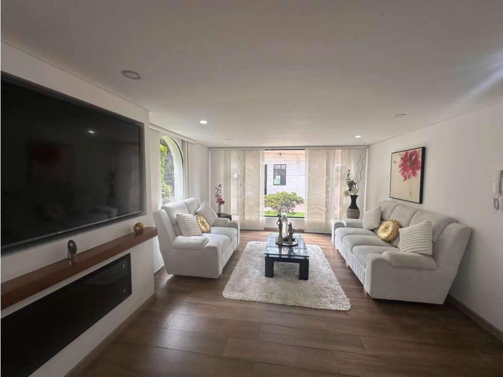 VENTA CASA EN CONJUNTO CERRADO, CEDRITOS